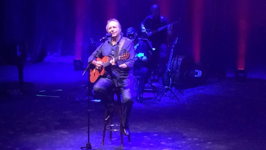 Joan Manuel Serrat celebra medio siglo de éxitos en el anfiteatro Nuryn Sanlley