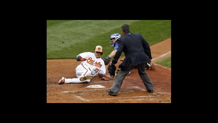 Azulejos descansan titulares y caen ante Orioles; Machado pega dos jonrones