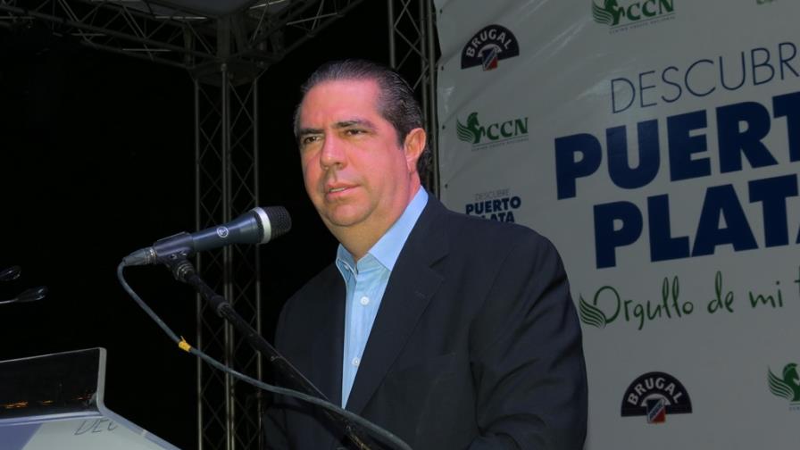 Ministro dice PP llegaría al millón de cruceristas