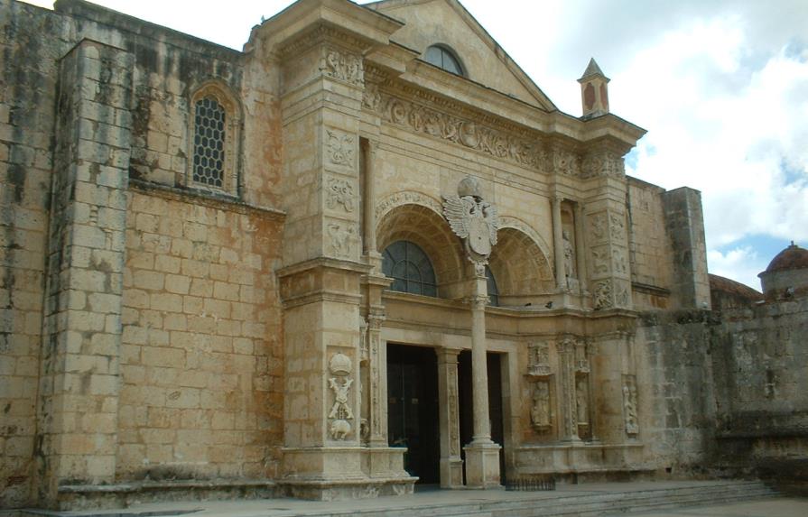 Basílica Menor de Nuestra Señora de la Encarnación Catedral (1)
