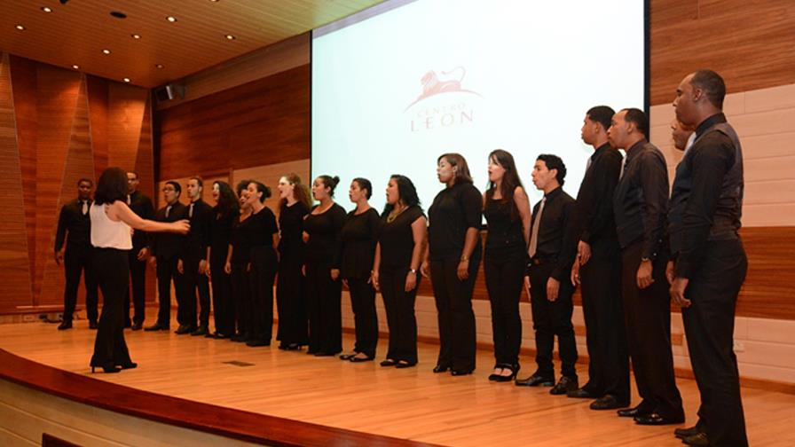 12 años promoviendo la cultura dominicana