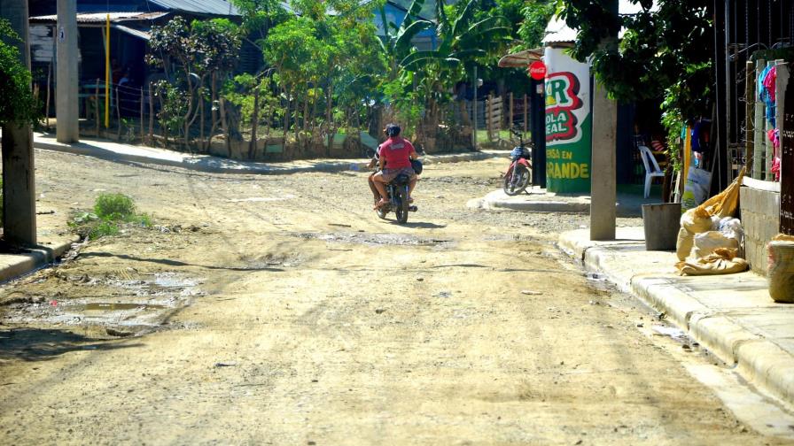Esperan reparación de calles en sub sectores de Cienfuegos, Santiago