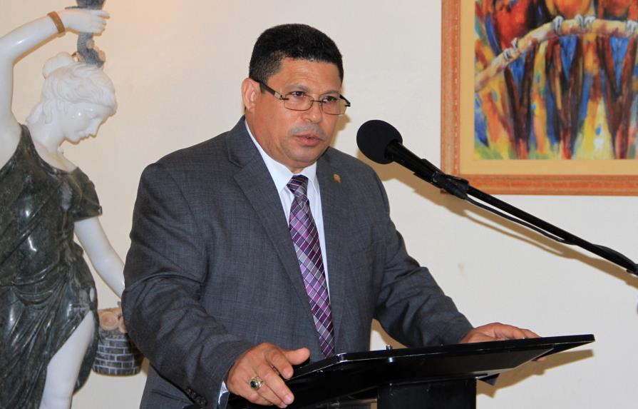Escogen a Franklin Grullón como decano del Cuerpo Consular en Puerto Rico