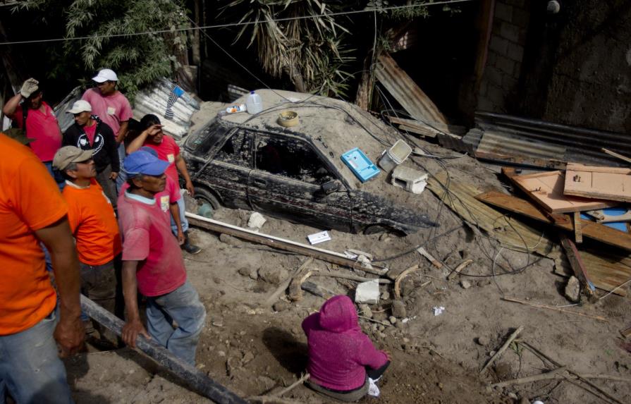 Sube a 31 la cifra de muertos por alud en Guatemala y 450 desaparecidos