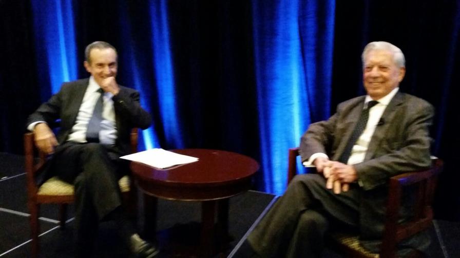 Mario Varga Llosa advierte que los  periódicos cada vez son más  “amarillistas”