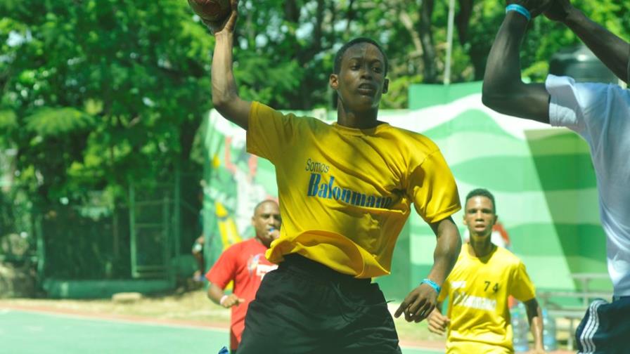 Espaillat, Pedernales, Salcedo y Santo Domingo en semifinal copa balonmano