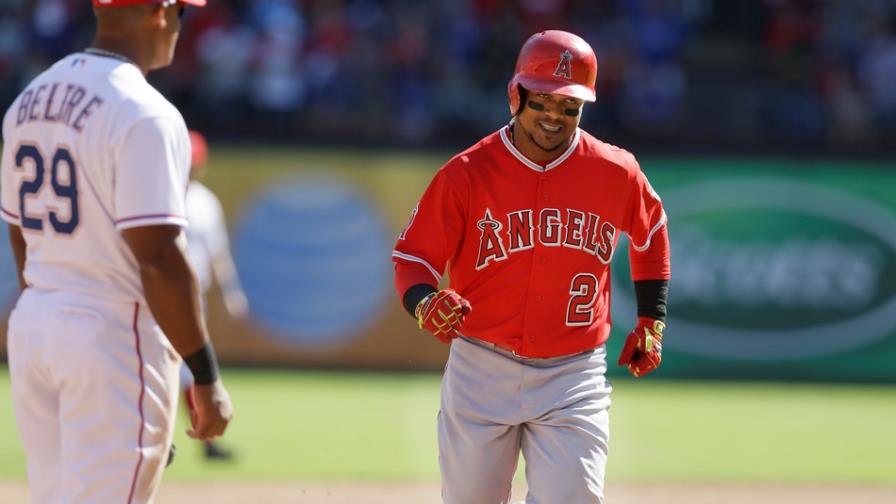 Jonrón de Aybar; Angelinos se niegan a morir