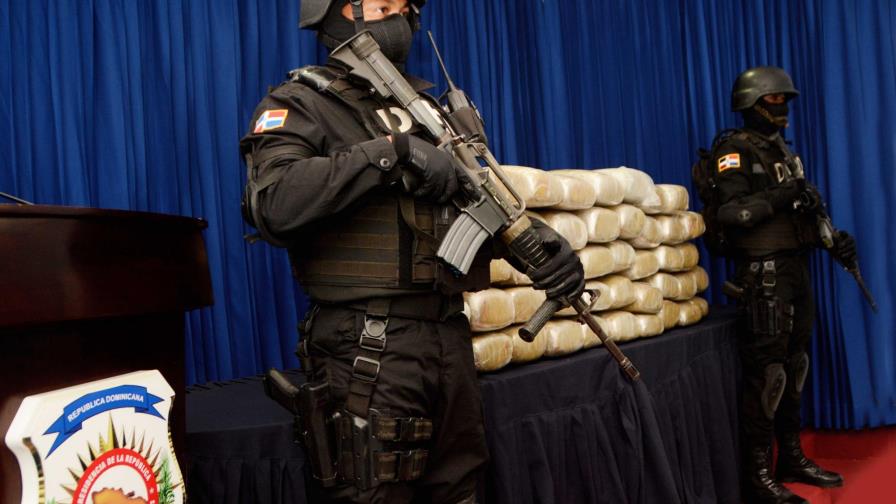 DNCD apresa mujer con supuesto cargamento de 226 libras de marihuana 