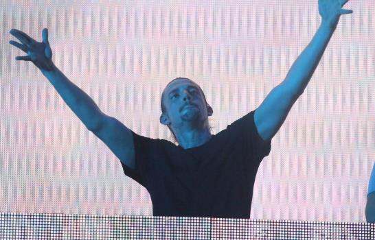 “Black is Back”, aplaudido por amantes de la electrónica 