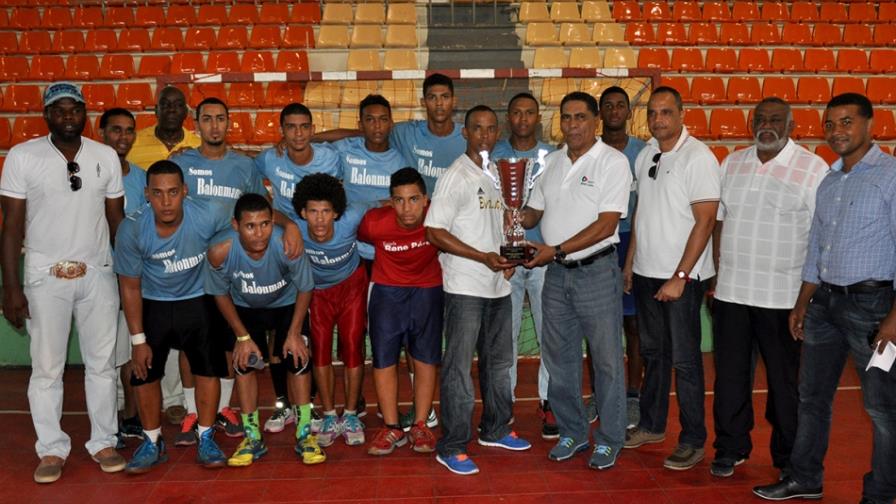 Equipo Hermanas Mirabal, campeón copa balonmano