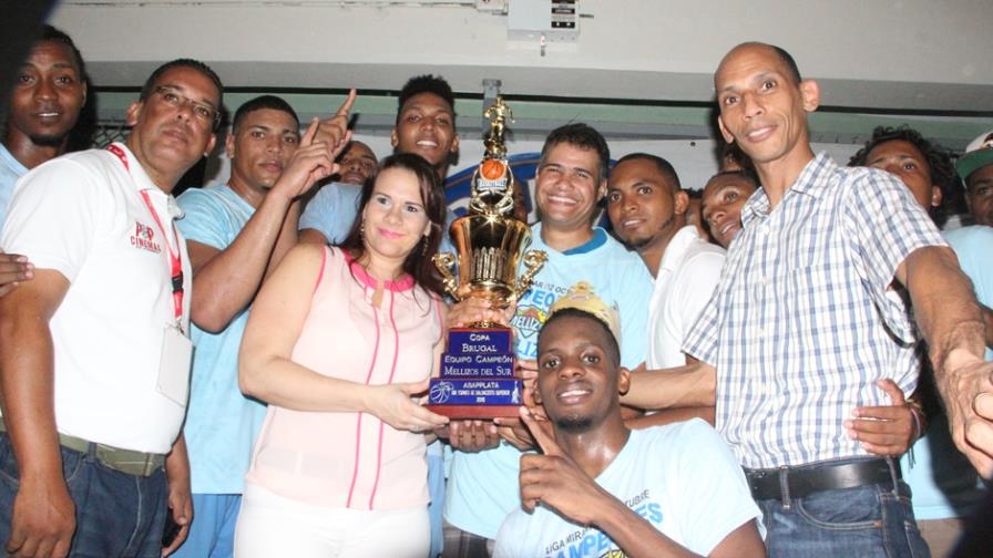 Mellizos del Sur conquista corona del basket Puerto Plata; Kelvin Peña MVP