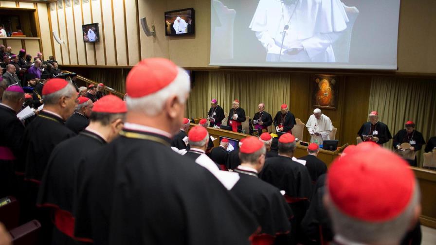El papa Francisco dice Sínodo no es un Parlamento donde se llega a acuerdos