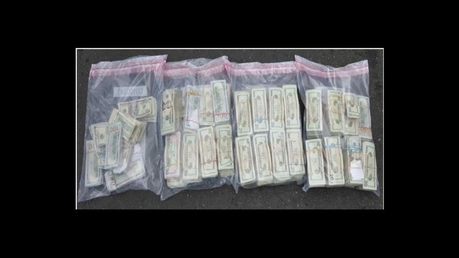 DNCD apresa a cuatro policías, un marinero y un civil vinculados a red de narcotráfico DNCD apresa a cuatro policías, un marinero y un civil vinculados a red de narcotráfico