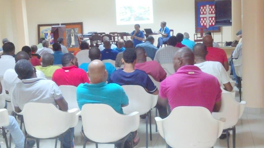 La Oficina Técnica de Transporte capacita 93 chóferes del Seibo en Educación Vial