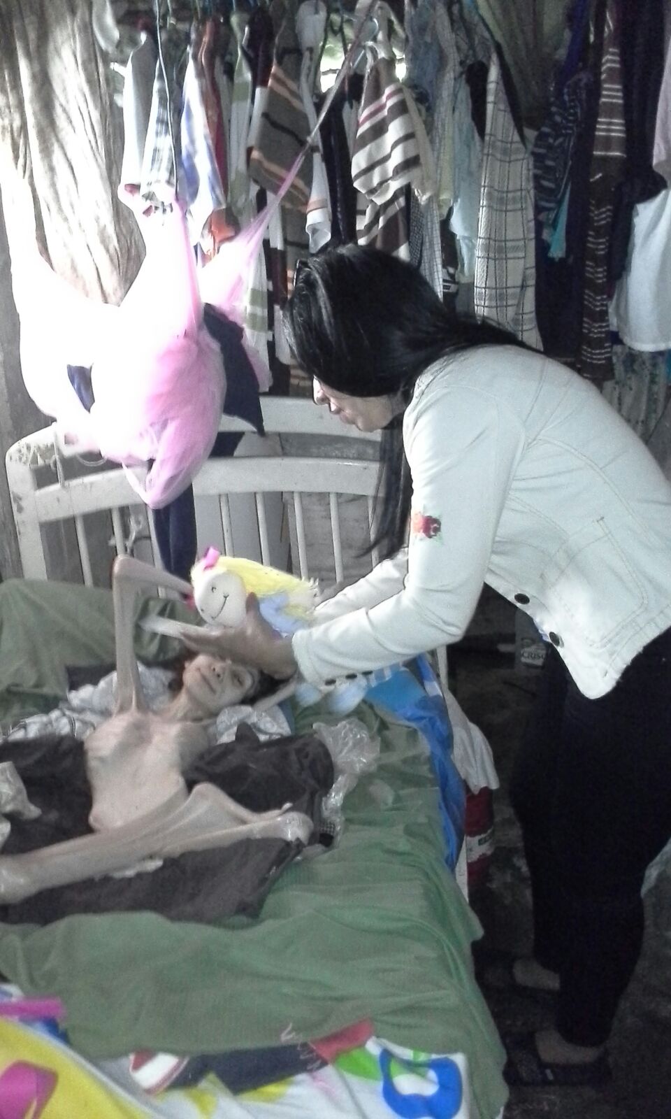 Grisel Sánchez, señora caritativa que ha ayudado a Anaisa.  