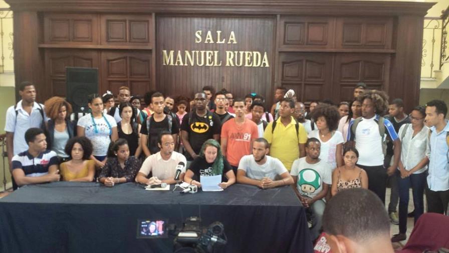 Piden la renuncia del director de la Escuela de Arte Dramático de Bellas Artes