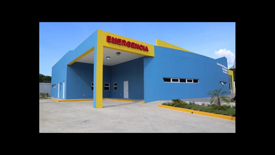 Inauguran dos escuelas y centro de diagnósticos