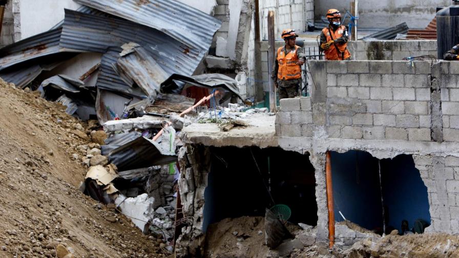 Guatemala continúa búsqueda de 300 víctimas de alud tras hallar 161 cadáveres