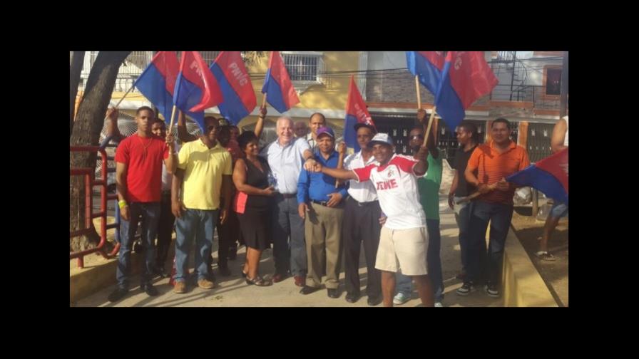 Partido Nacional Voluntad Ciudadana recibe respaldo de comunitarios en Los Tres Brazos