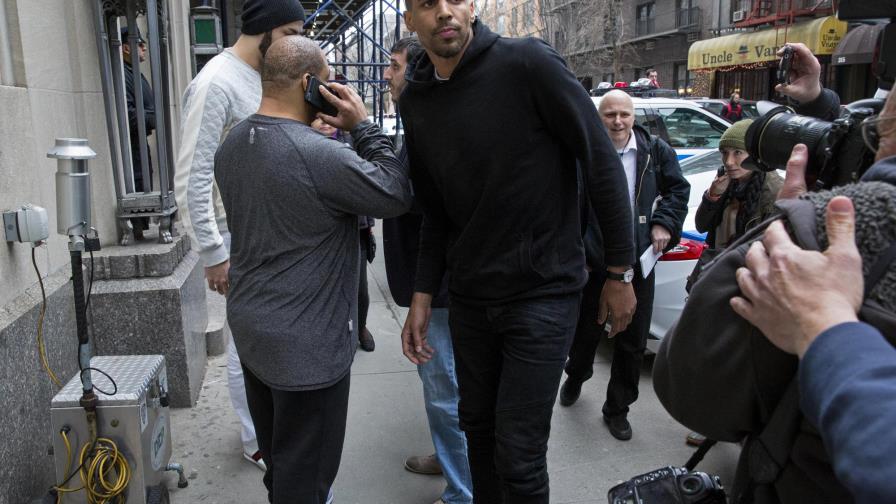 Abogado: policía prejuzgó a jugador de NBA por ser negro 