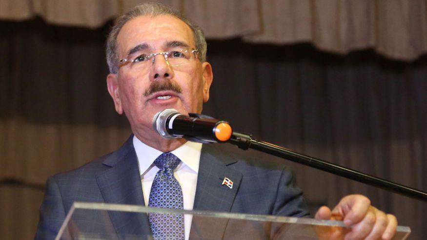 Escándalos de su gobierno colocan a Danilo Medina en un mal momento 