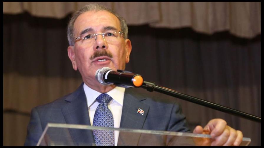Escándalos de su gobierno colocan a Danilo Medina en un mal momento 