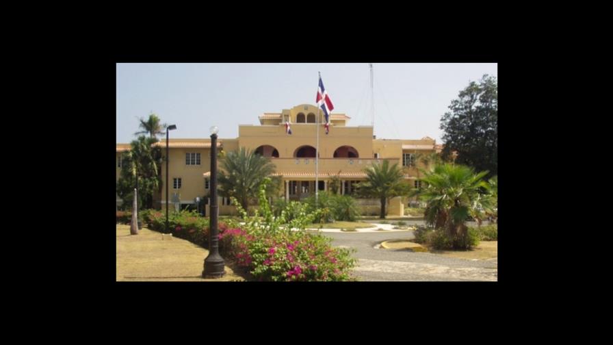 Ministerio de Relaciones Exteriores suspende embajador vinculado a caso de corrupción en la ONU