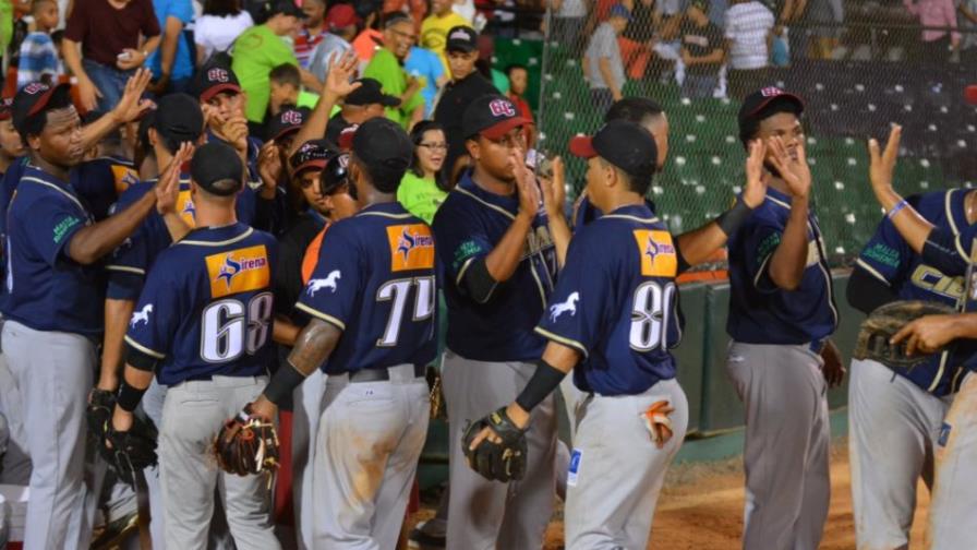Gigantes vencen a las Águilas en partido de fogueo