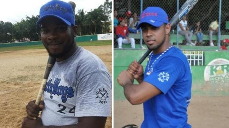 Azules y Gris dividen en semi-final de softbol liga Emce