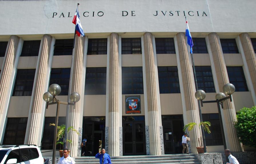 Juez envía a La Victoria alguacil acusado de ejecutar embargo ilegal y golpear a propietario de residencia