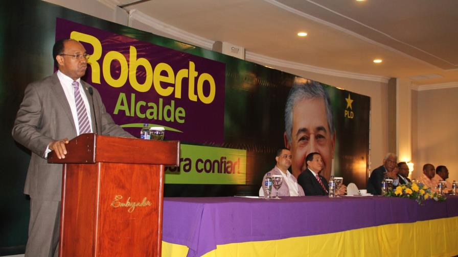 Ofrecen respaldo a Roberto Salcedo