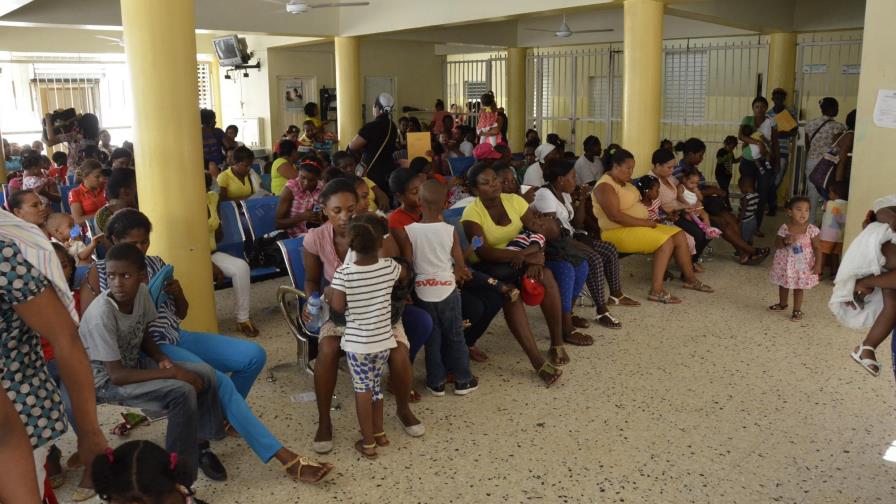 Los pacientes con sospecha de  dengue desbordan hospitales 