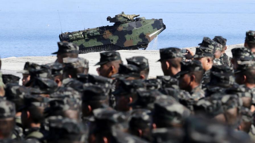 Barcos de guerra estadounidenses desafiarán a China en el Mar de China Meridional 