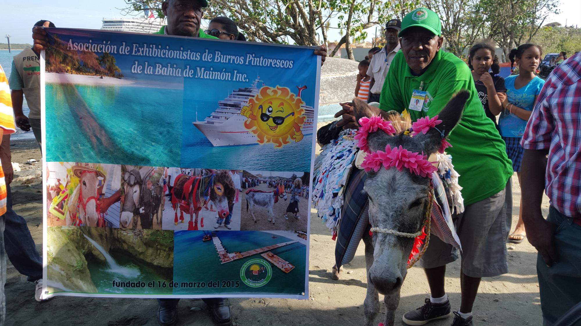 Y hasta una Asociación de Exhibicionistas de Burros Pintorescos.