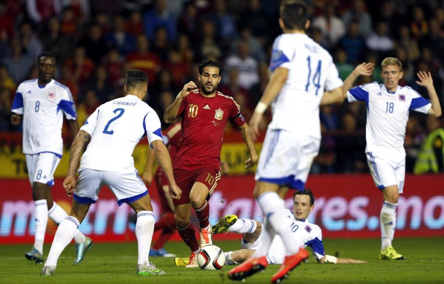 España y Suiza definen su clasificación para la Eurocopa 2016