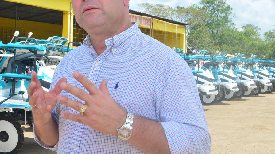 Arroceros ponderan trasplante mecánico