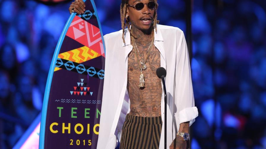 Wiz Khalifa, citado por orinar en vía pública en Pittsburgh 