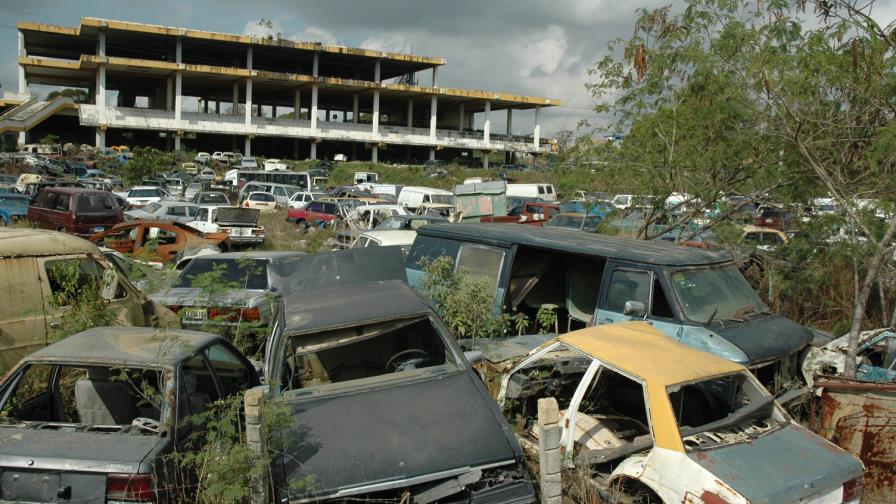 Bienes Nacionales hará gran subasta chatarras del Estado a nivel nacional
