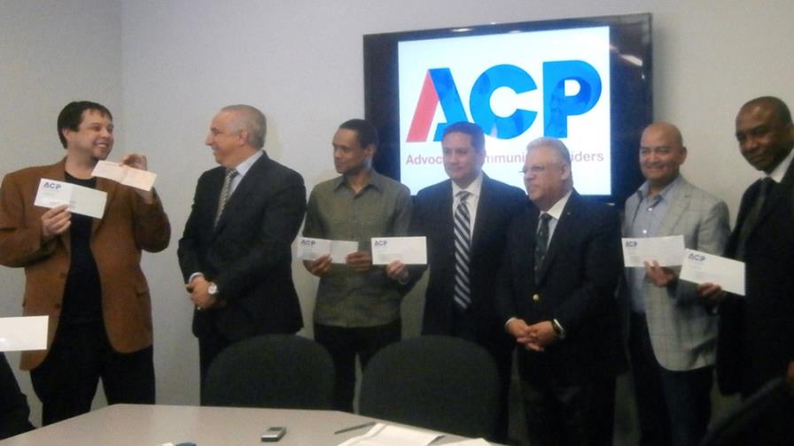 Médicos afiliados a red de salud comunitaria en Nueva York reciben 7.0 millones de dólares 