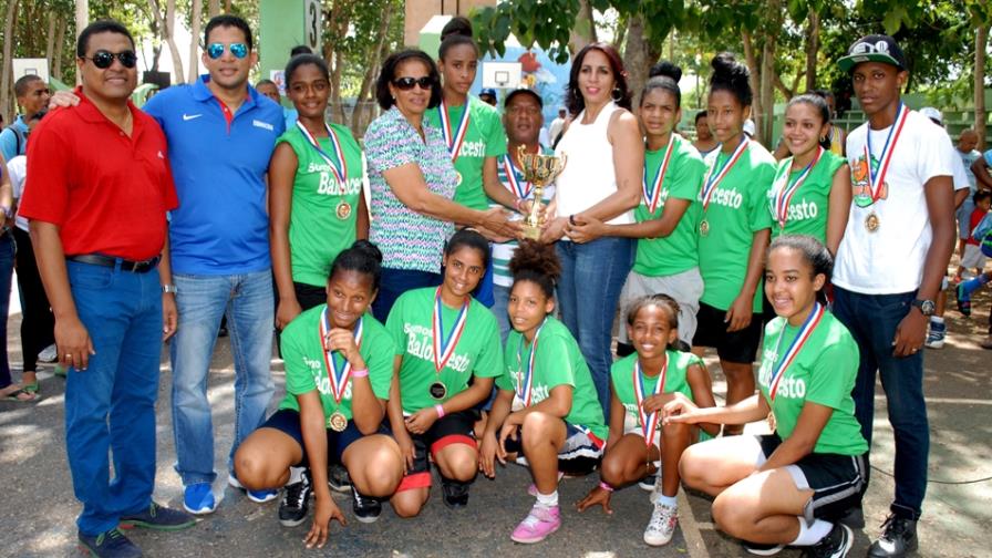Hato Mayor se corona en basket femenino U-18