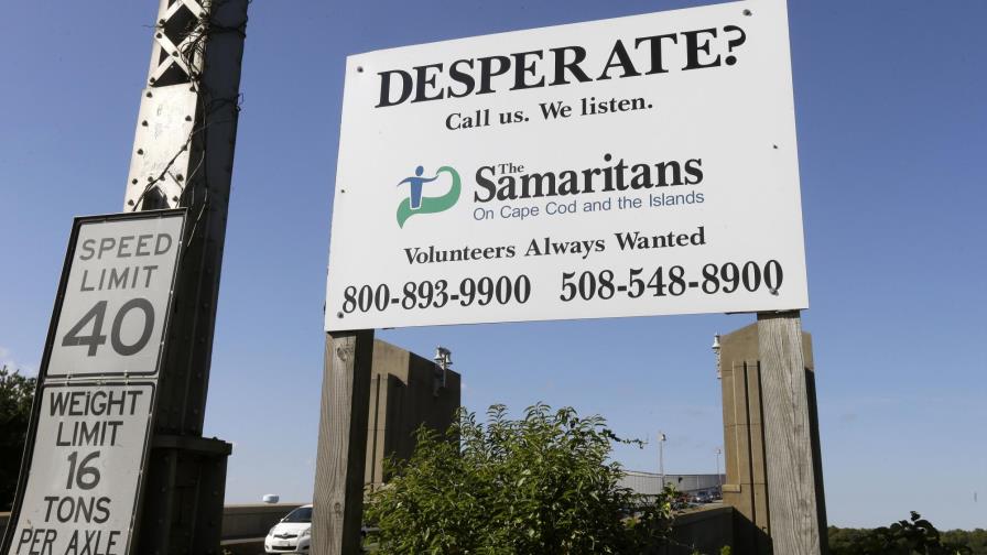 Ayuda para jóvenes suicidas, a solo un mensaje de distancia 