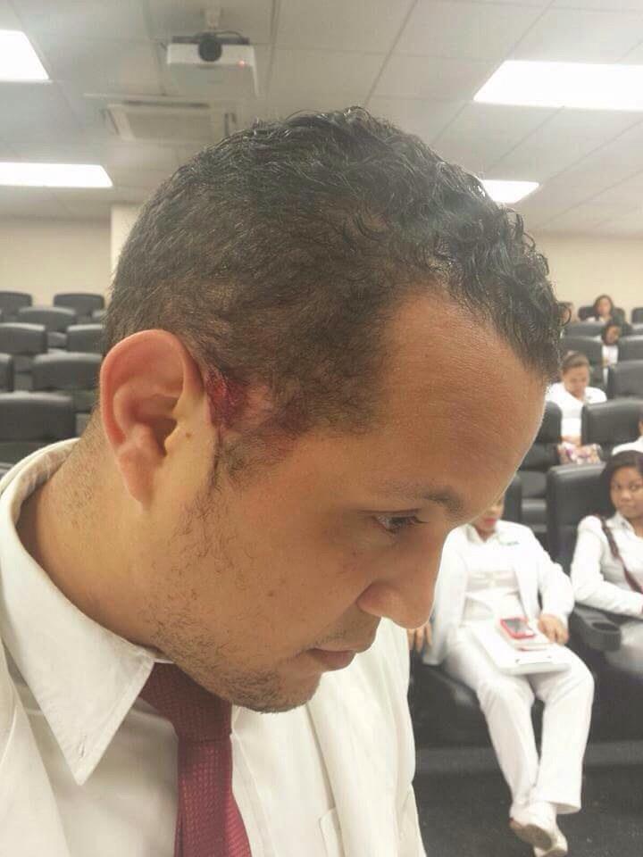 Familiares de paciente golpean y muerden a un médico en el Darío Contreras
