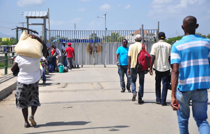 Ventas caen en Dajabón por parálisis del comercio con Haití