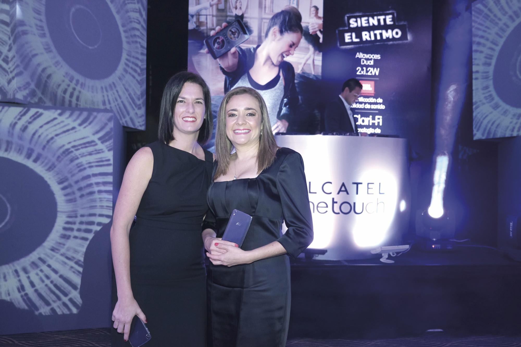 Julieta Suarez y Claudia Corado.