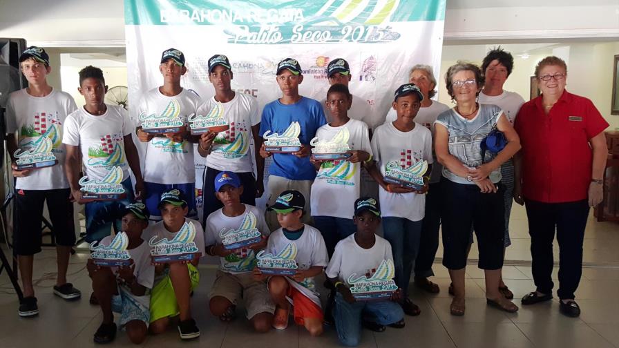 Palito Seco, aplaudido por la comunidad