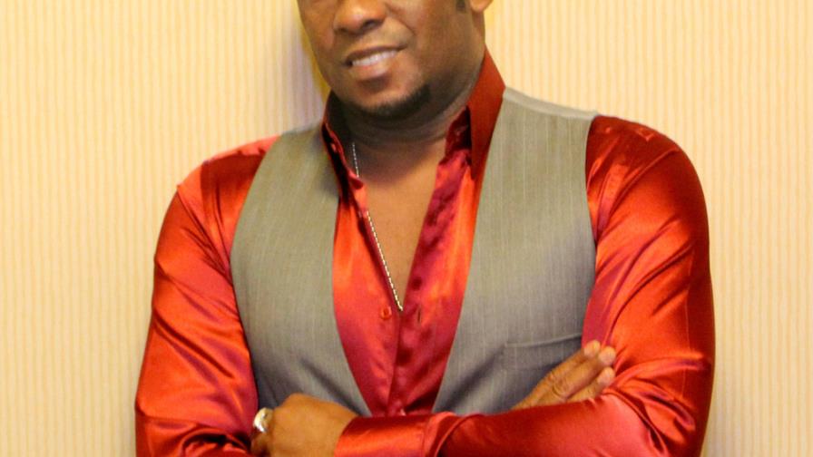 Anthony Santos, viernes al Hard Rock Café SD