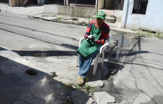 Anciana del El Libertador quiere vivir en paz lo que le queda de existencia