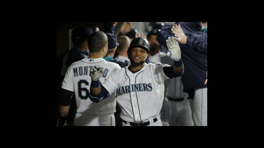 Canó se somete a cirugía por hernia deportiva 