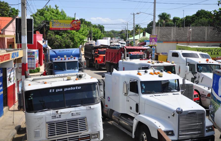 Comerciantes y transportistas mantendrán paro en frontera con Haití