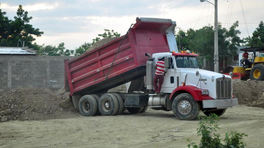 Regidores ordenan parar planta de GLP en Santiago